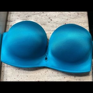 34C Victoria’s Secret Bombshell Strapless Bra